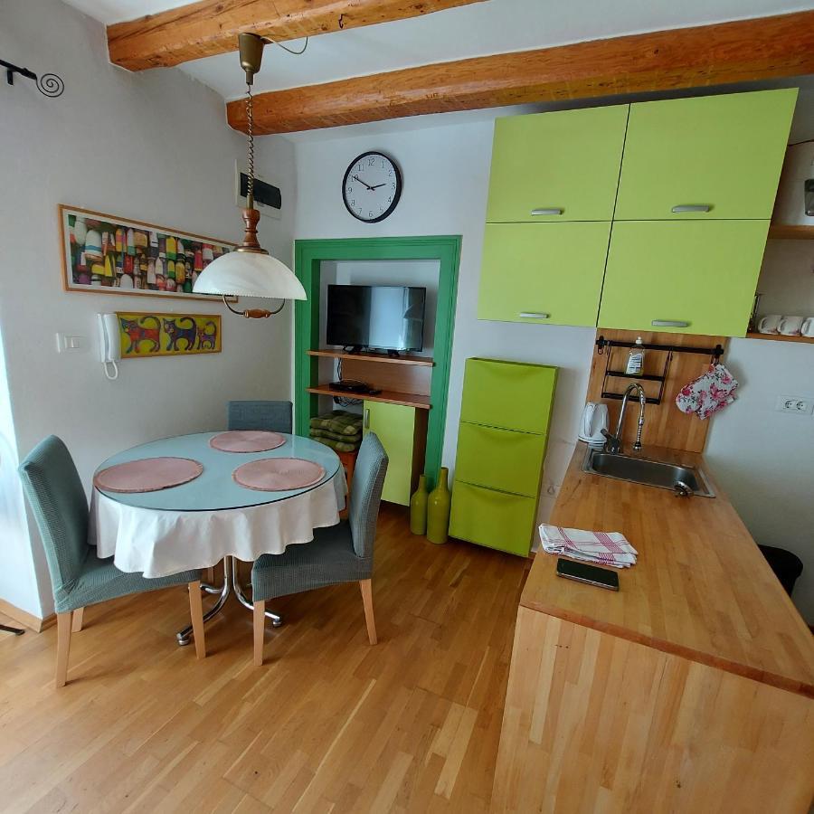 Stella - Parking Apartman