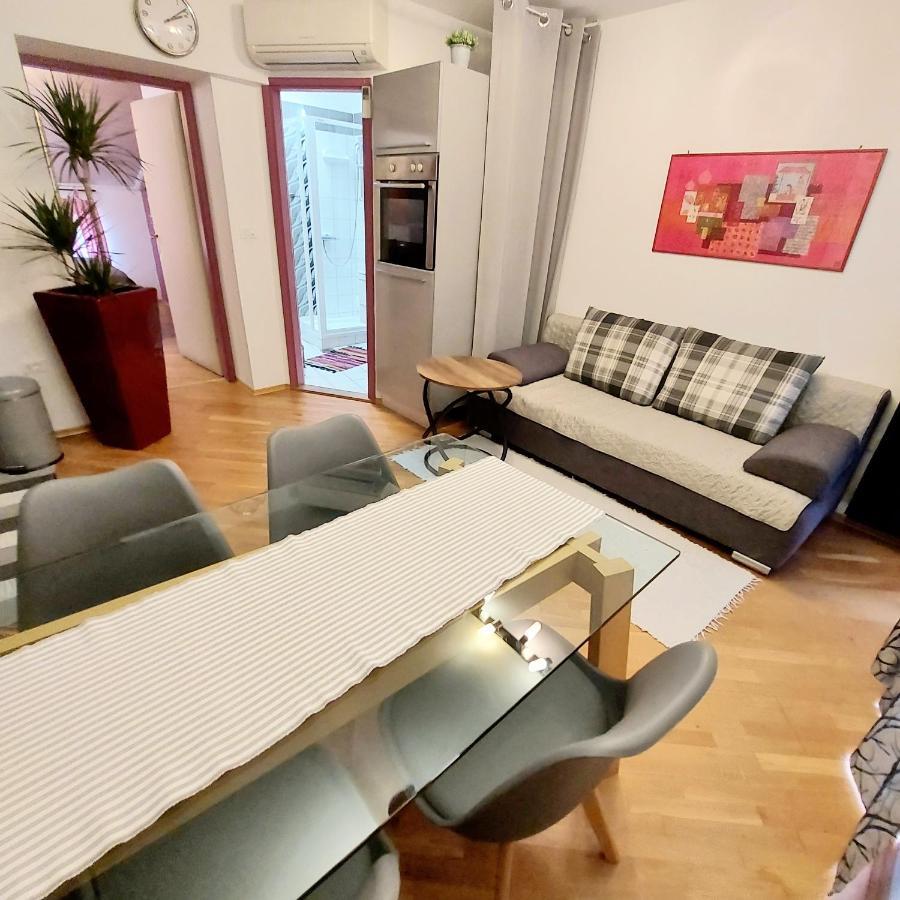 Stella - Parking Apartman Piran