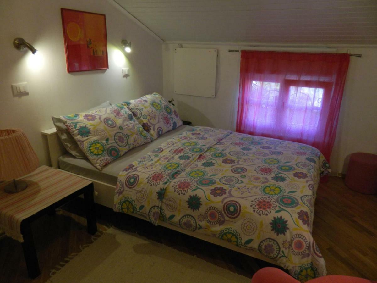Apartman Stella - Parking