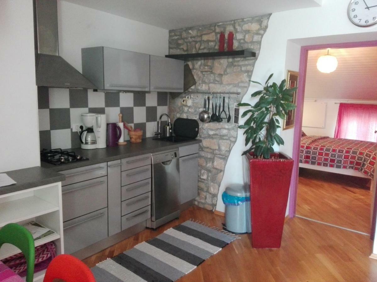 Apartman Stella - Parking